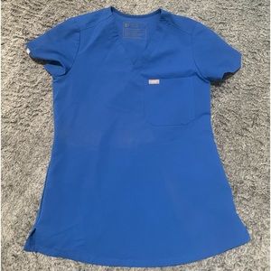 Figs scrub top